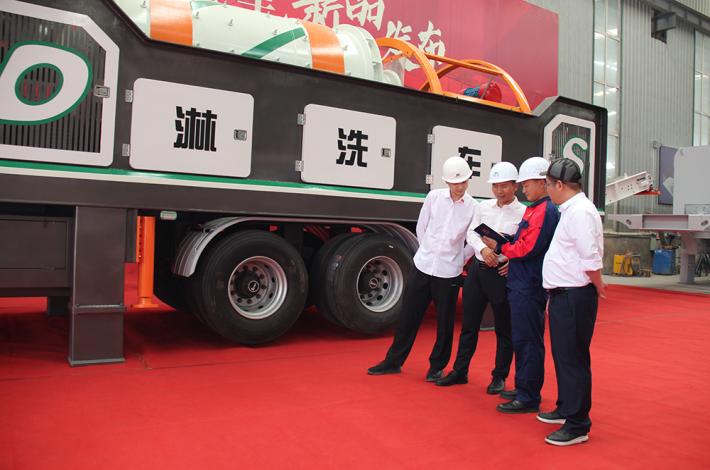 德森淋洗修复车
